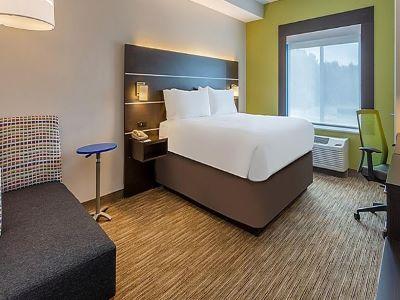 Express Arrowood By Ihg