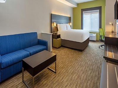 Express Arrowood By Ihg Hotel Charlotte