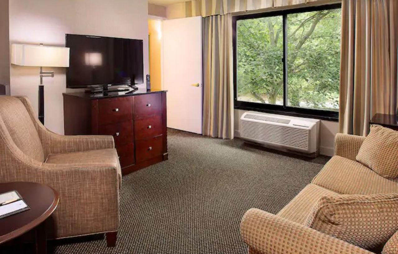 Doubletree By Hilton Airport Hotel Charlotte