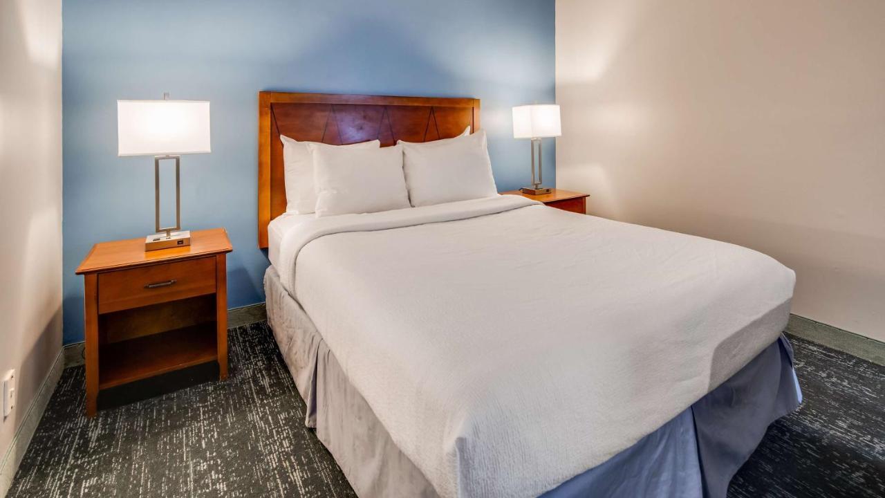 Surestay By Western Executive Park Charlotte