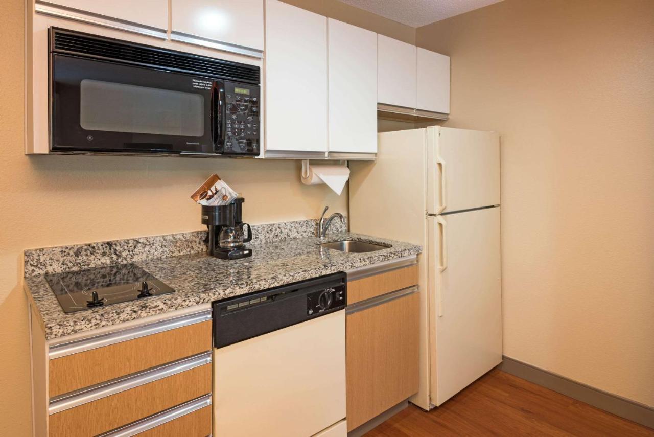 Mainstay - Executive Park Charlotte