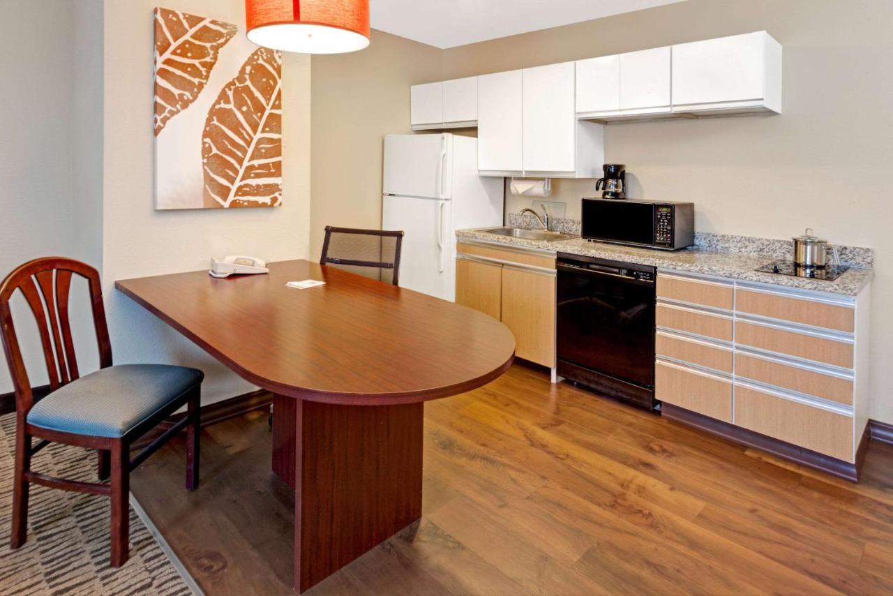 Mainstay - Executive Park Hotel Charlotte