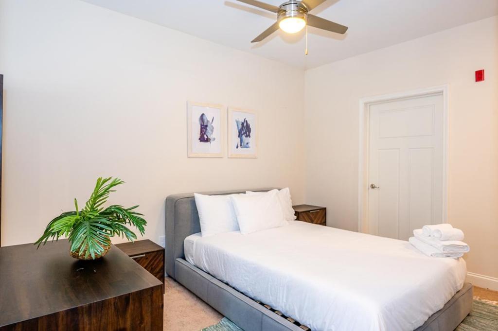 Viagem Studio In Top Location With Parking Charlotte