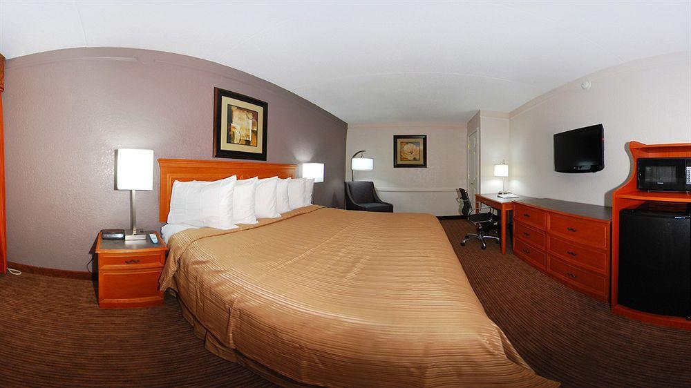Quality & Airport Hotel Charlotte