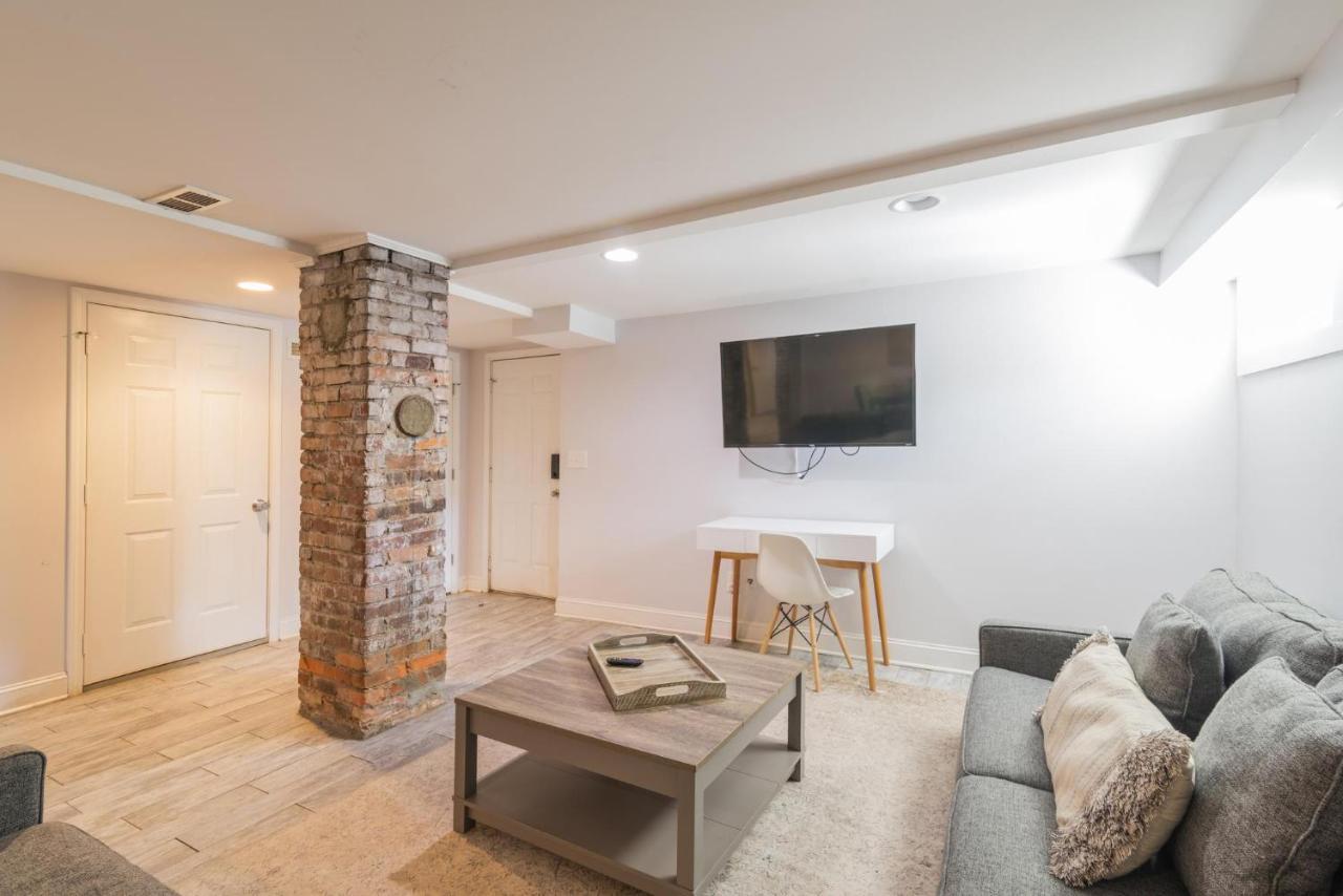 Cool - Close To Uptown - Walk Everywhere Holiday home