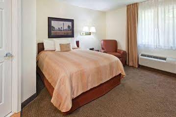 Mainstay - Executive Park