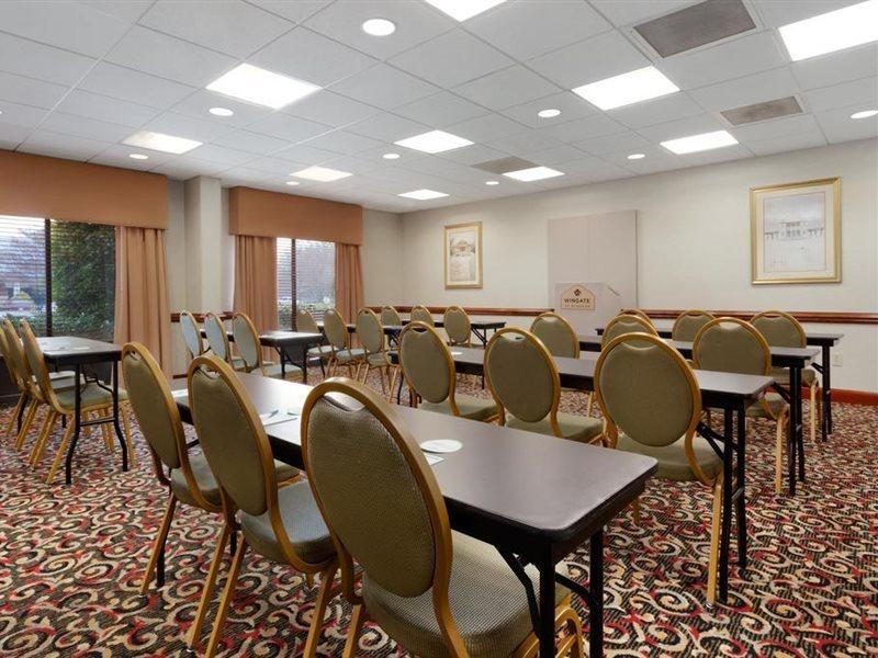 Spark By Hilton Tyvola I-77 Hotel Charlotte