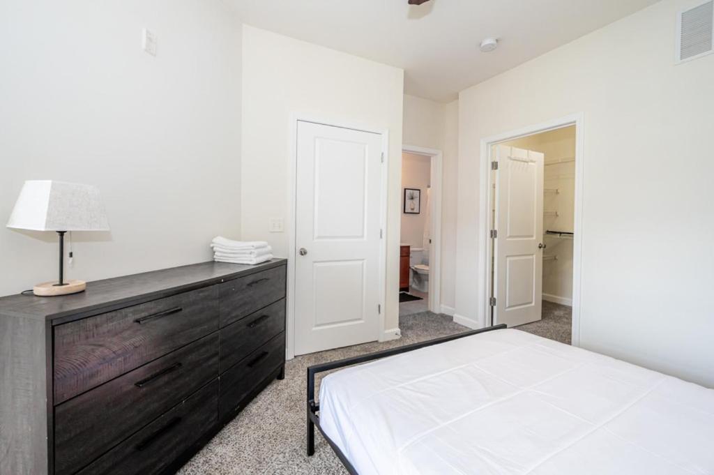 Apartment Viagem Airy 1br With Balcony Gym And Parking *