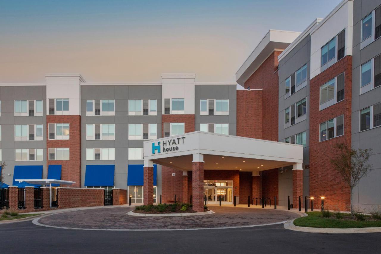 Hotel Hyatt House Rea Farms 3*