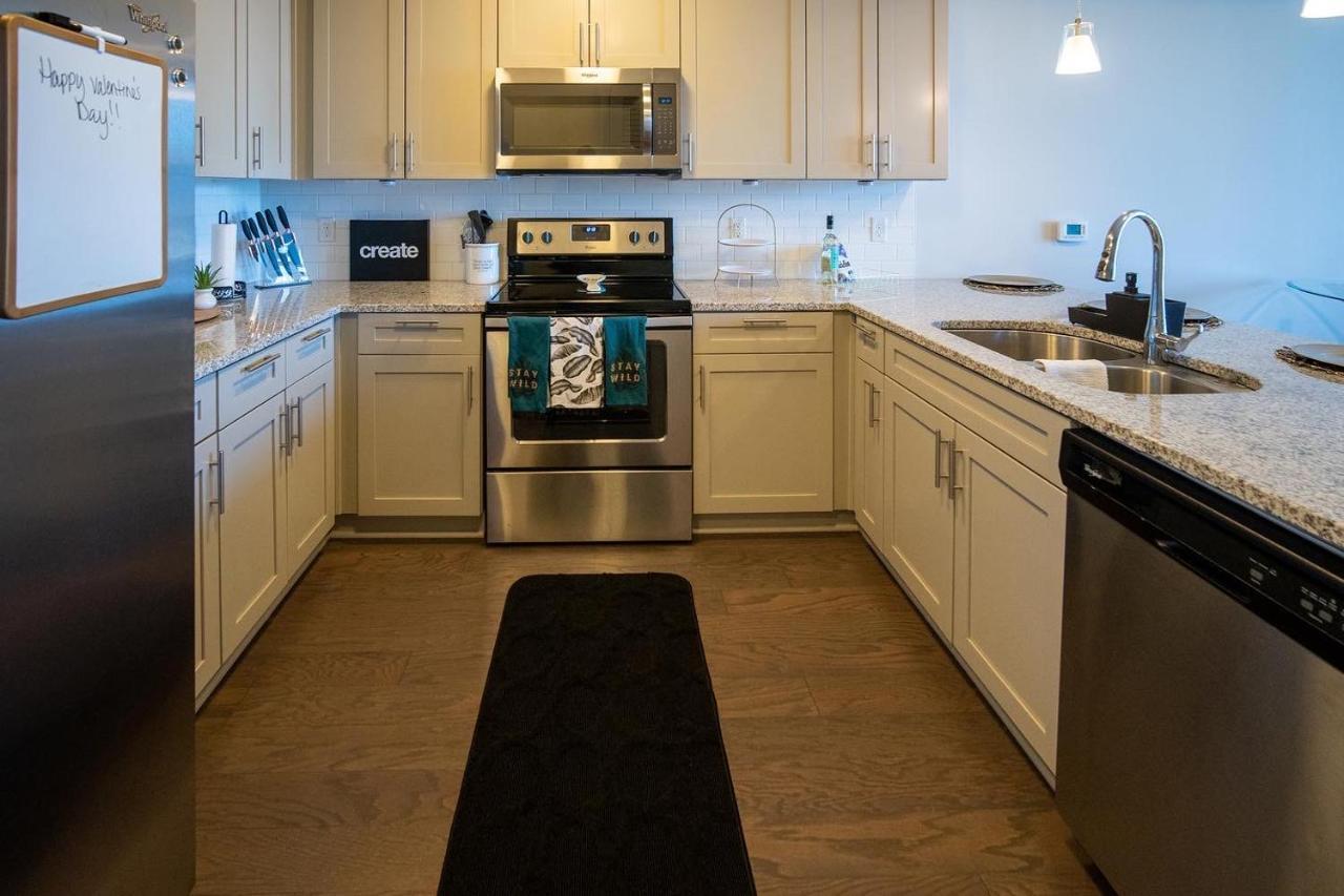 1Bd Nestled Uptown Apartment Apartment *