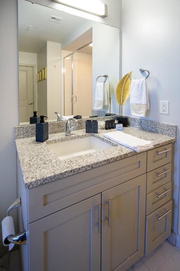 1Bd Nestled Uptown Apartment Charlotte
