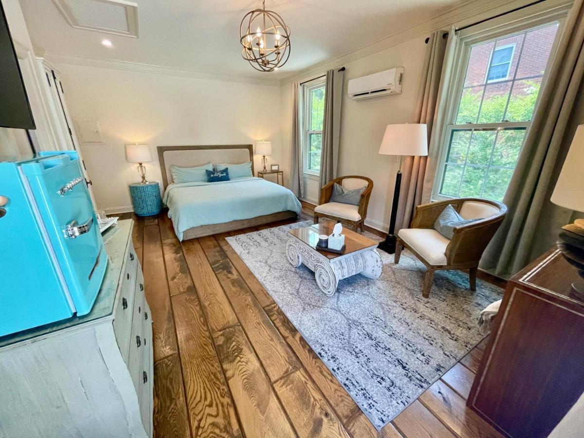 5 Stars In Eastover Guest house