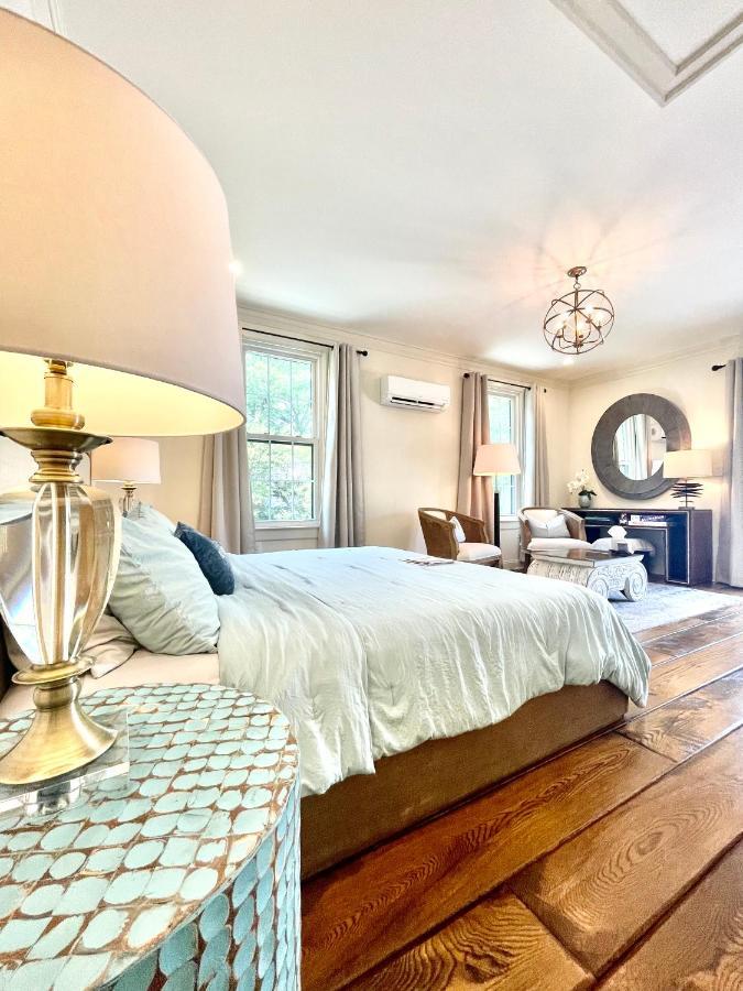 Guest house 5 Stars In Eastover
