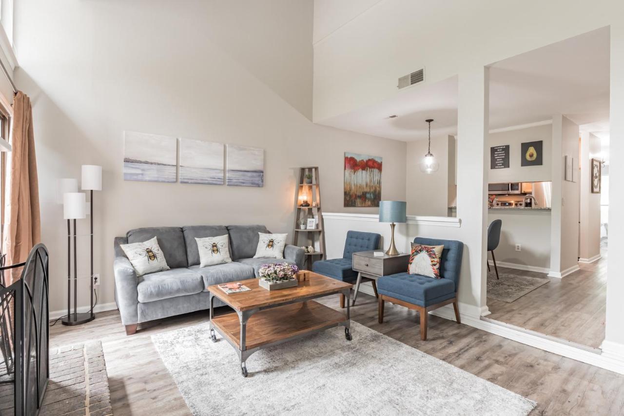 Modern Cozy Townhome * Charlotte