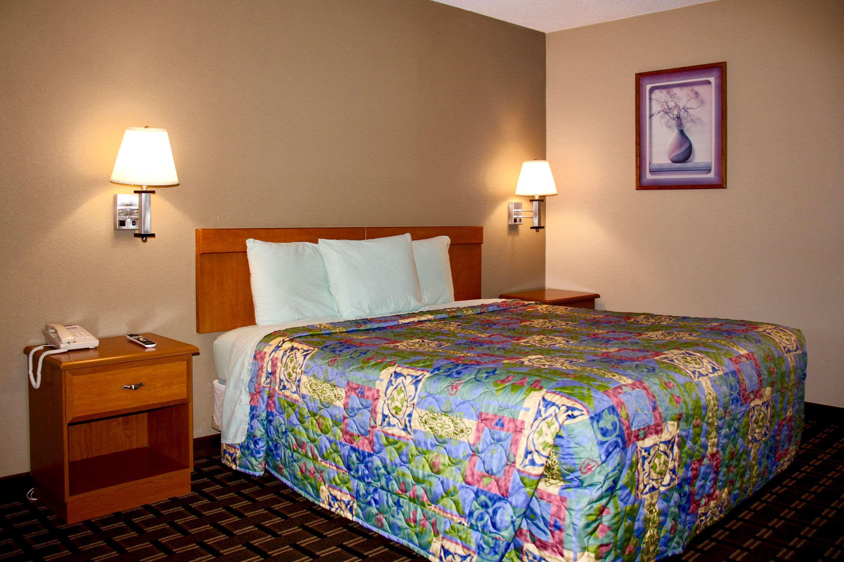 Rodeway Area Hotel