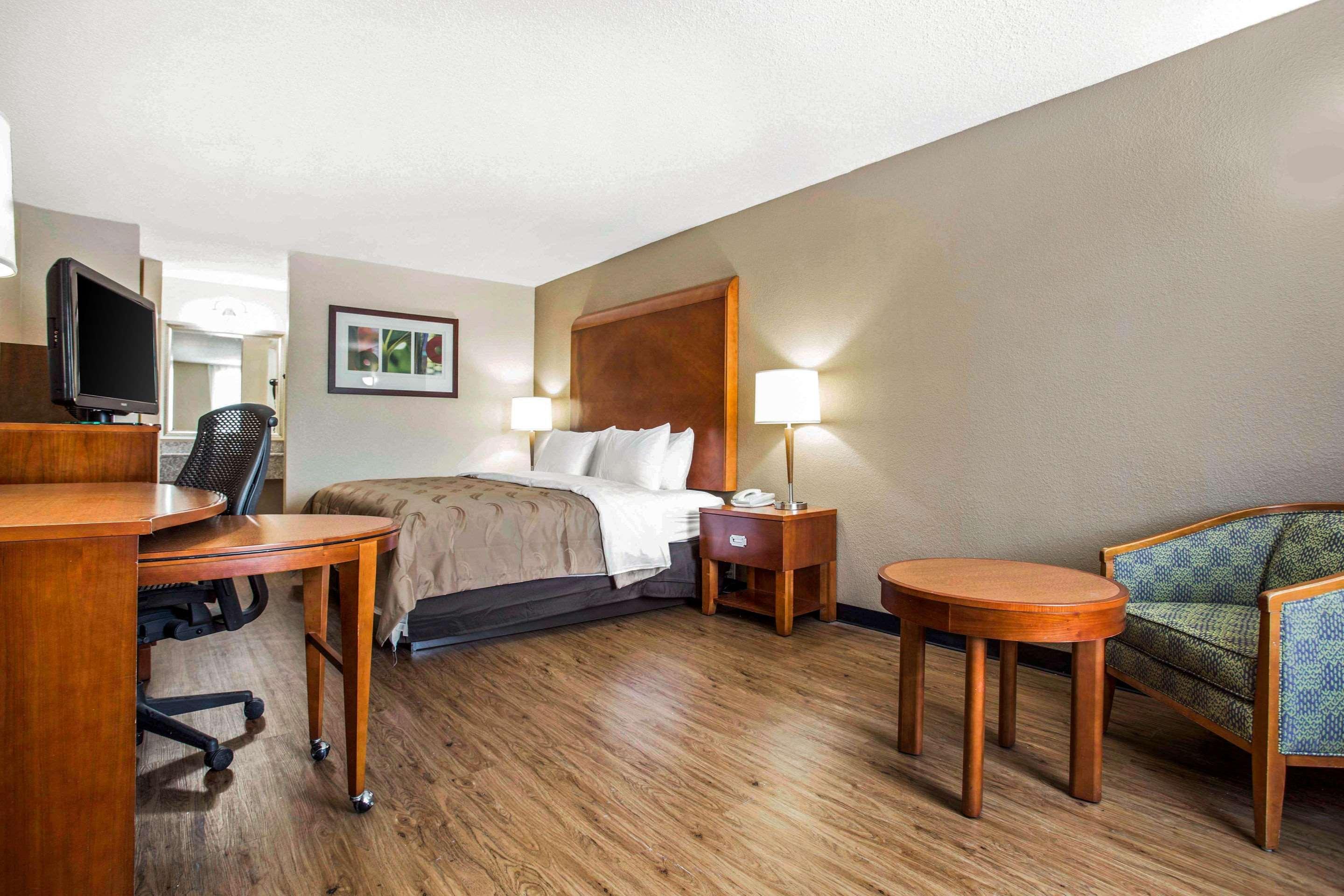 Quality & Area Hotel