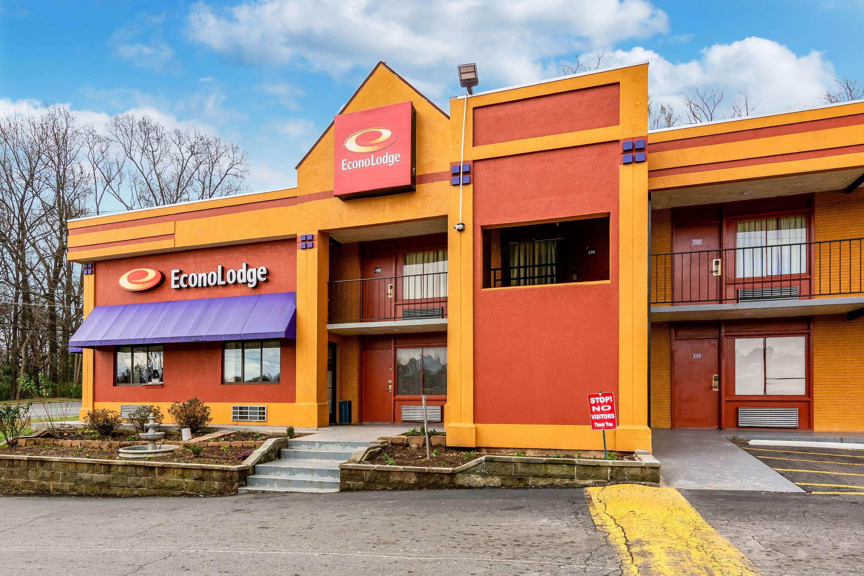 Lodge Econo Airport Area *