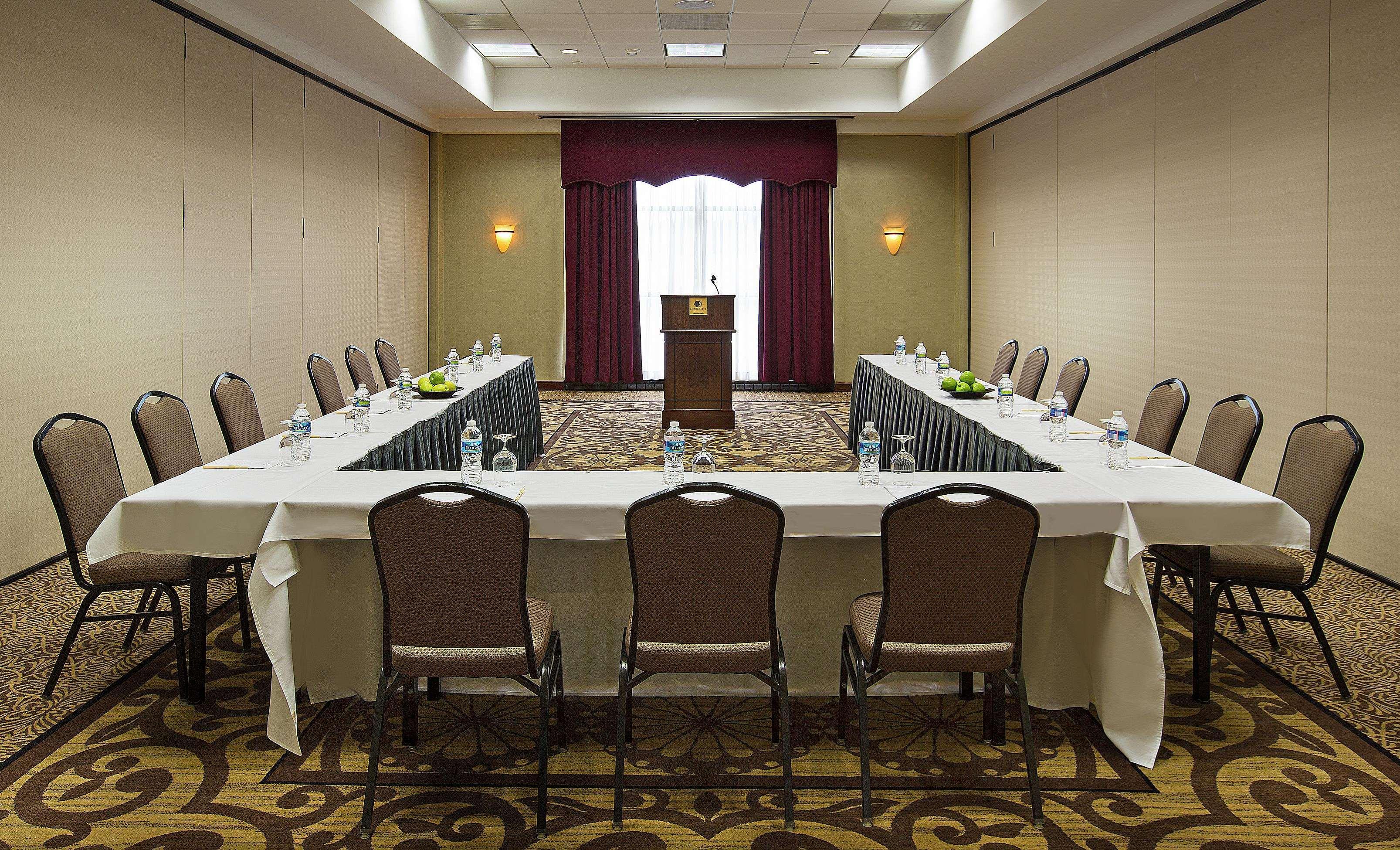 Doubletree By Hilton Airport 4* Charlotte