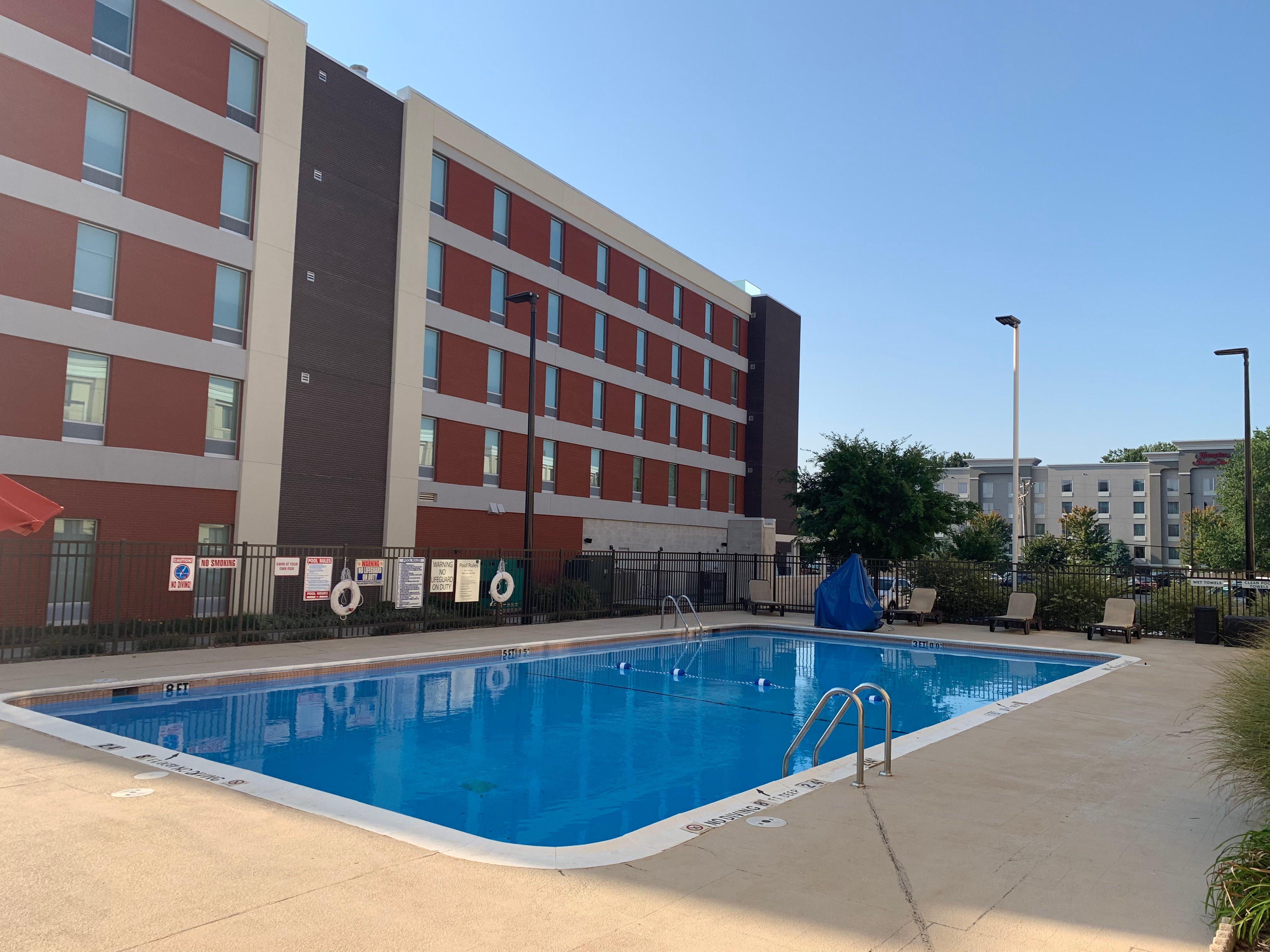 Doubletree By Hilton Airport 4*
