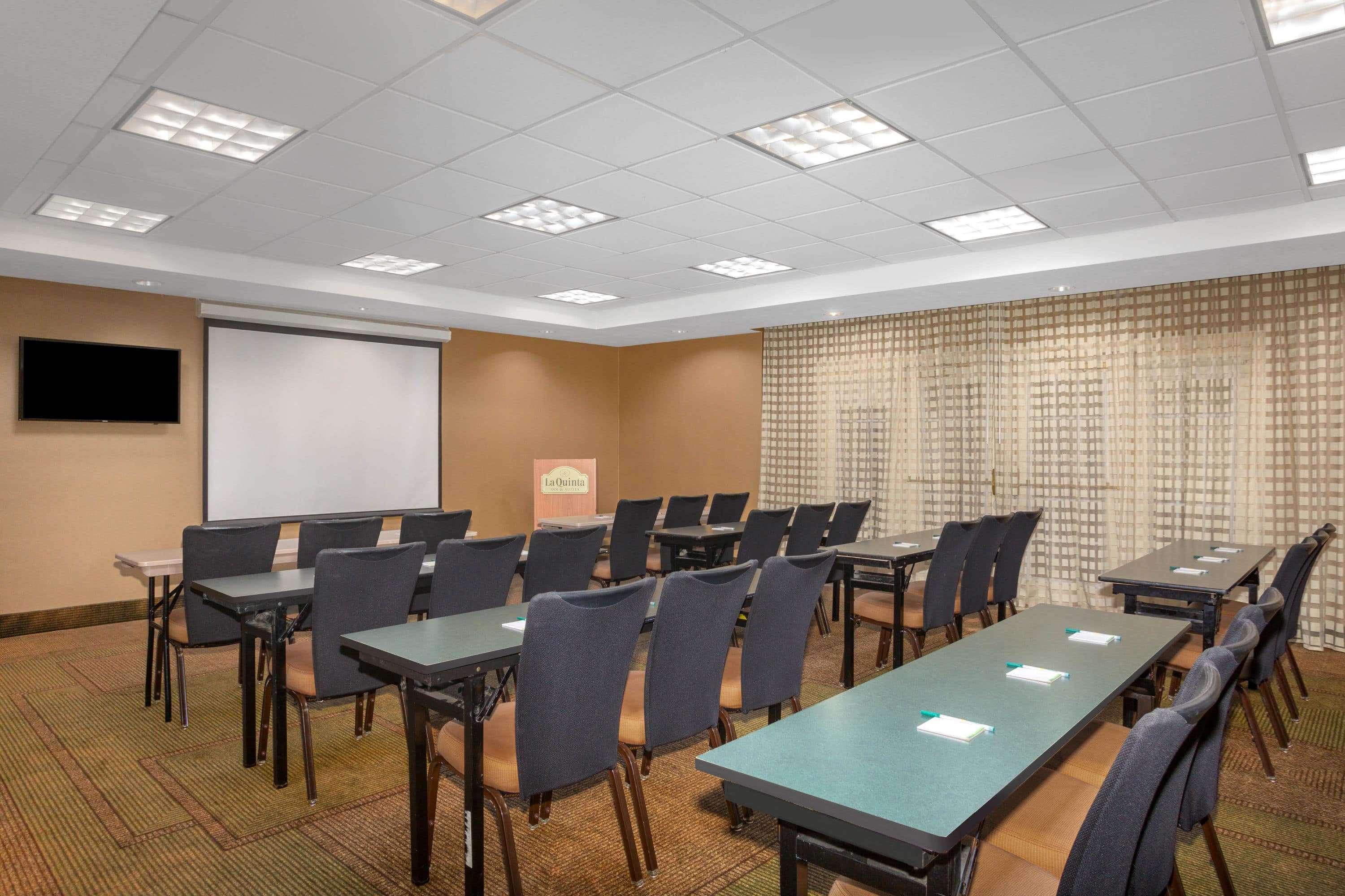 La Quinta By Wyndham Airport South 3*