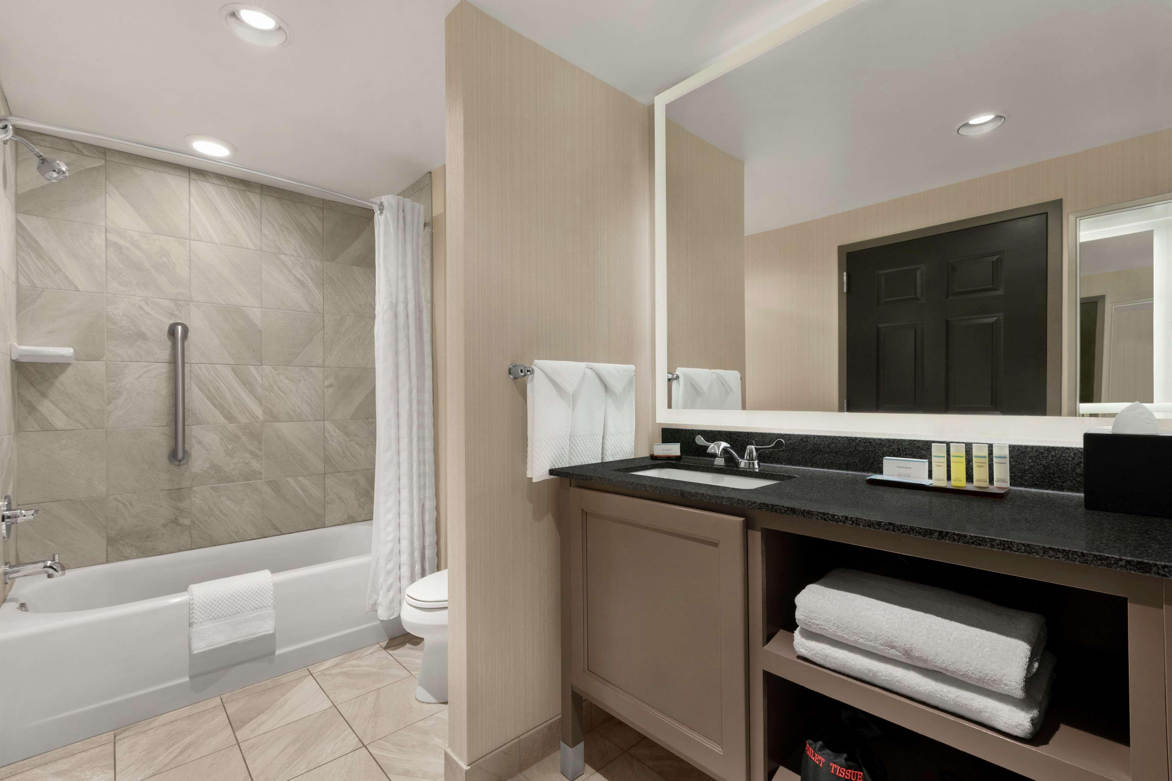 Embassy Charlotte/ayrsley Hotel