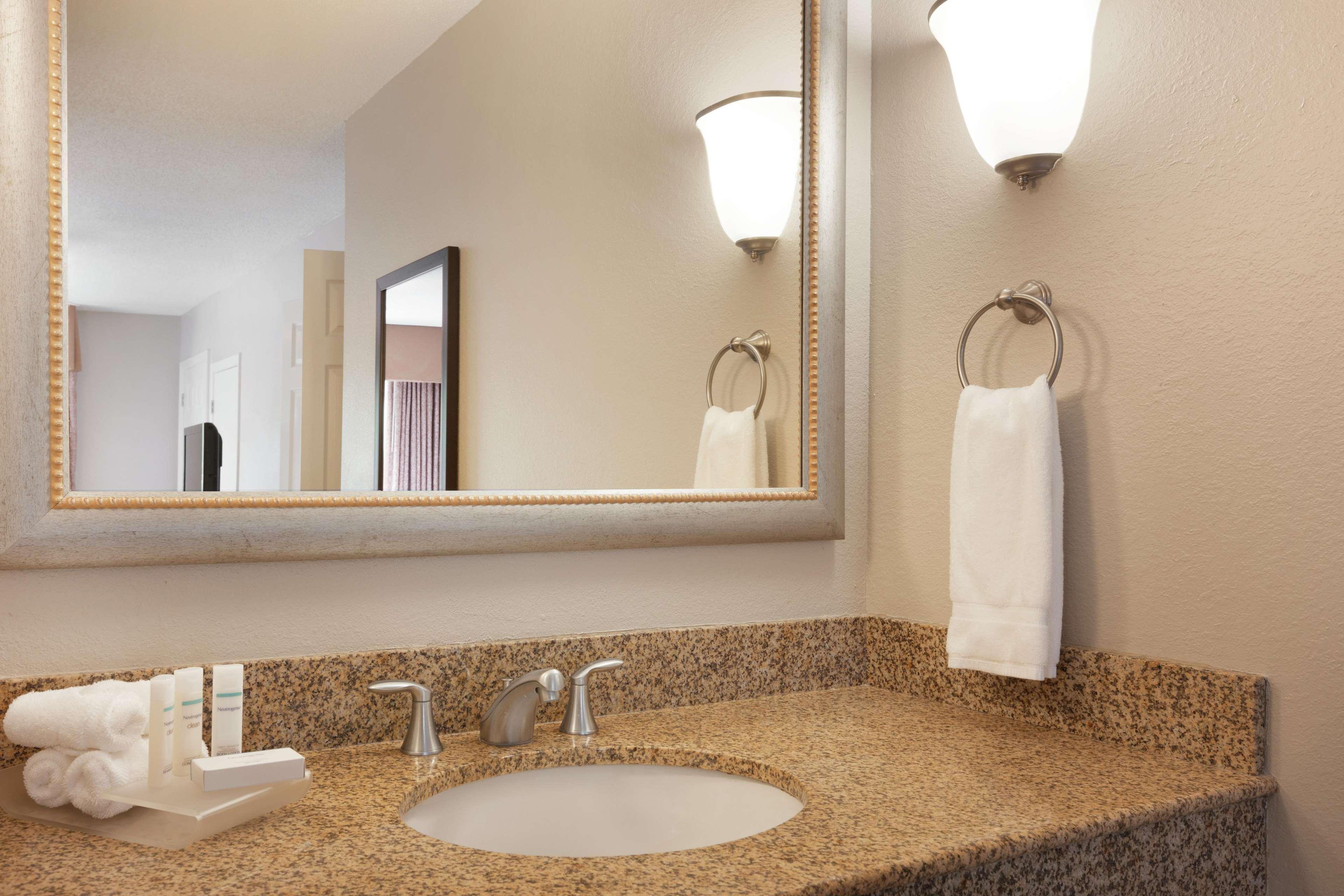 Homewood By Hilton Airport Hotel