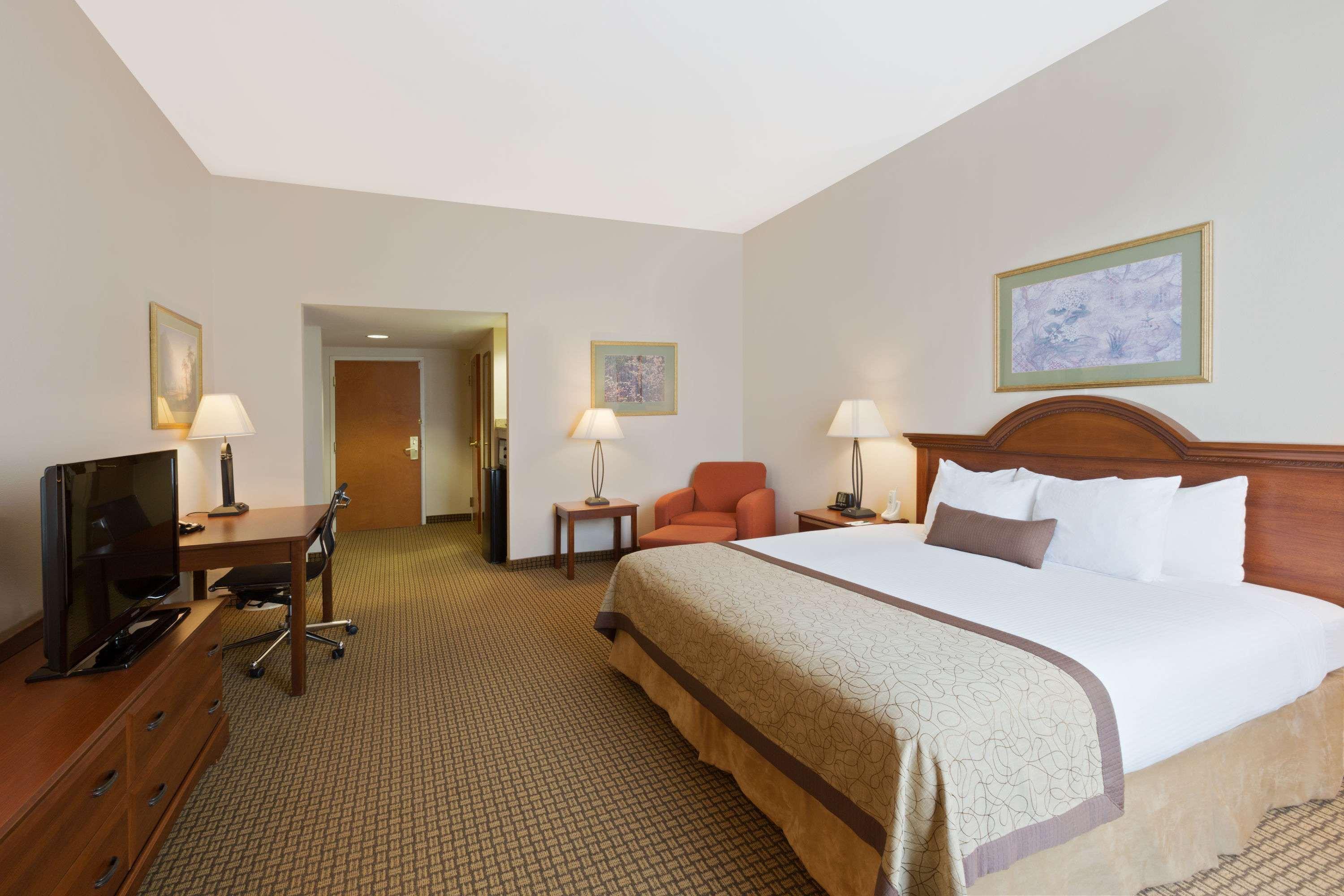 Hotel Wingate By Wyndham Airport Charlotte