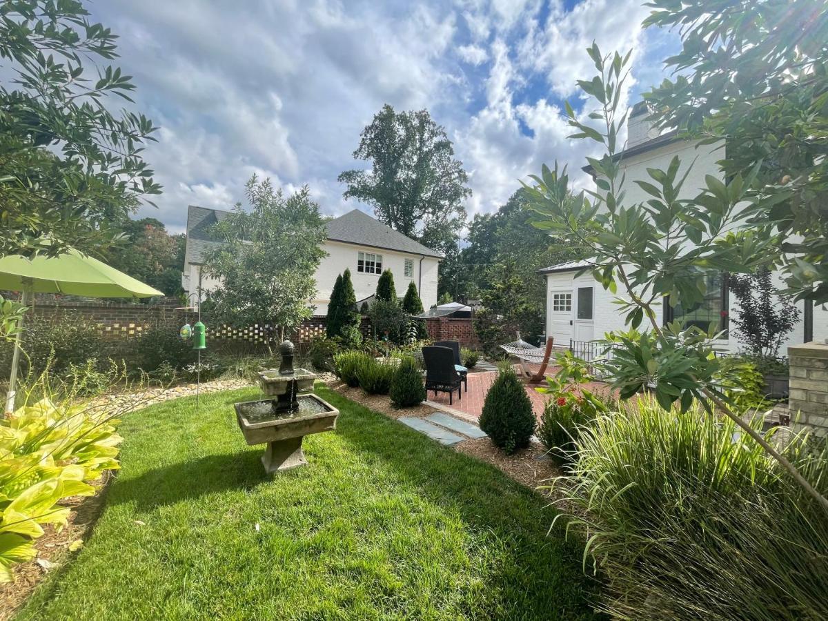 5 Stars In Eastover Guest house