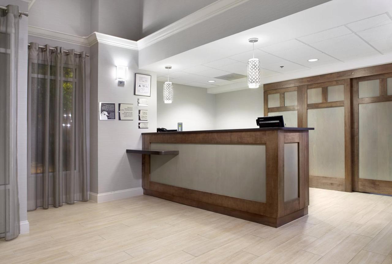 Aparthotel Trellis Pointe