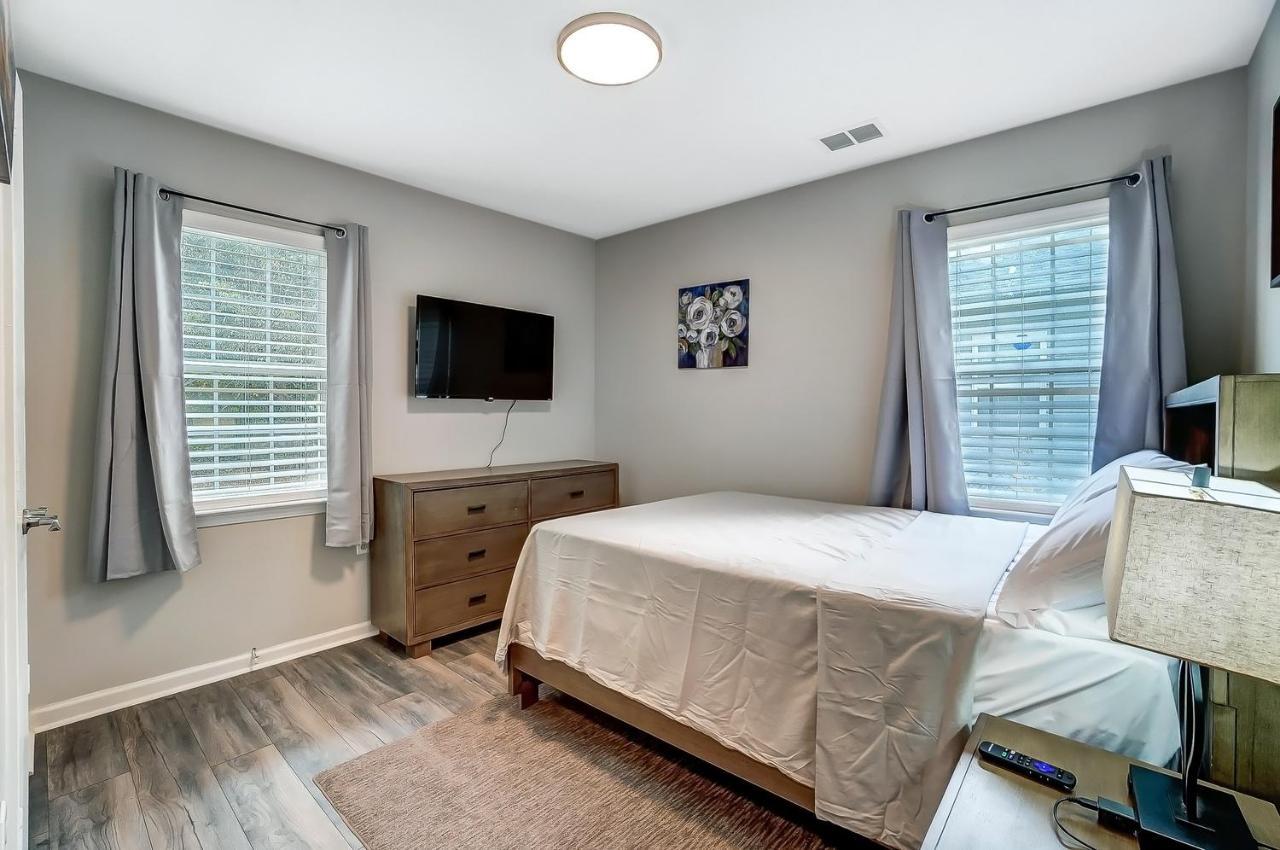 Homestay Cozy, 1-level - 5 Miles To Uptown Clt