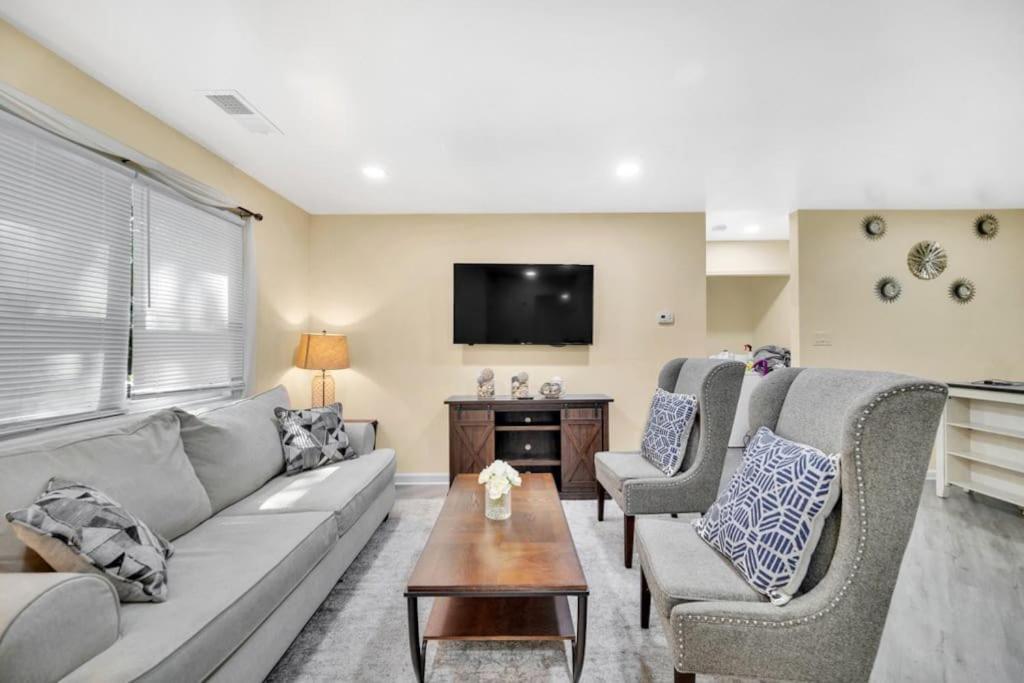 Holiday home Cozy 2 Bedroom Pineville-matthews Duplex Sleeps 8