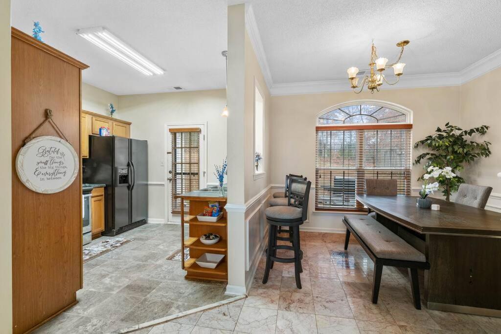 Holiday home Cozy 4b 2 5b King Beds Jacuzzi Charlotte