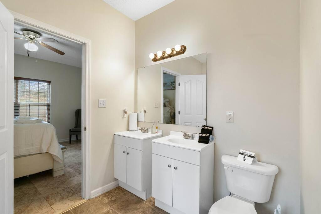 Cozy 4b 2 5b King Beds Jacuzzi Charlotte