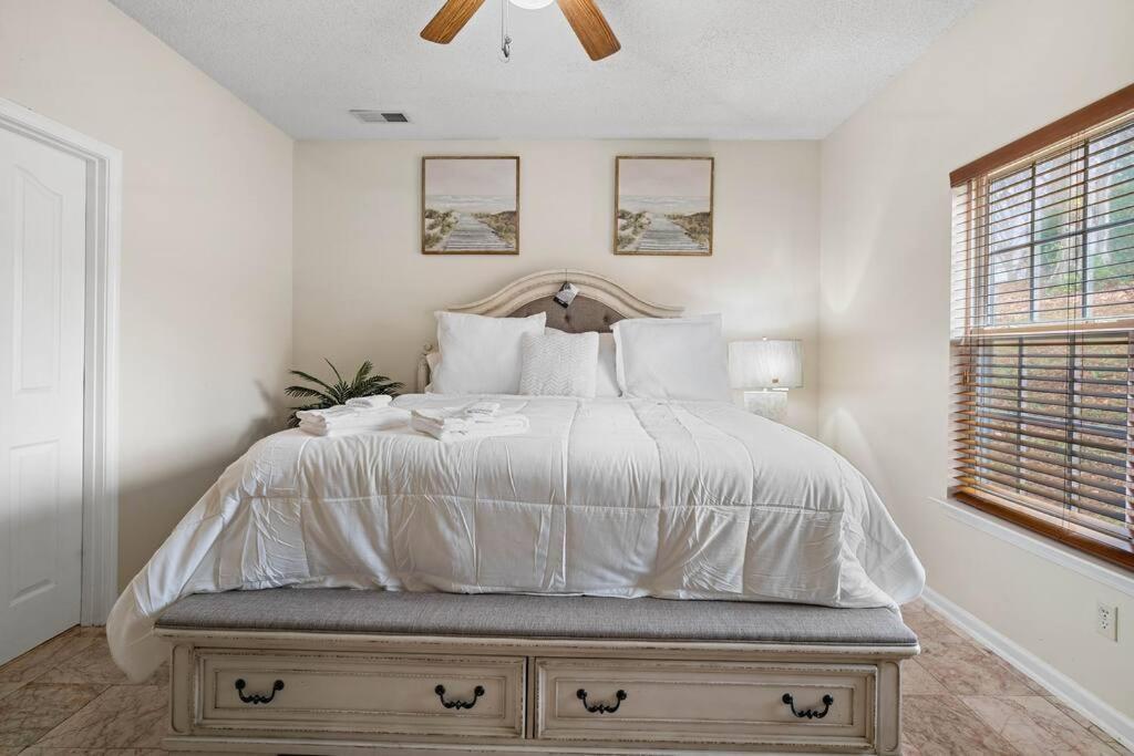 Holiday home Cozy 4b 2 5b King Beds Jacuzzi