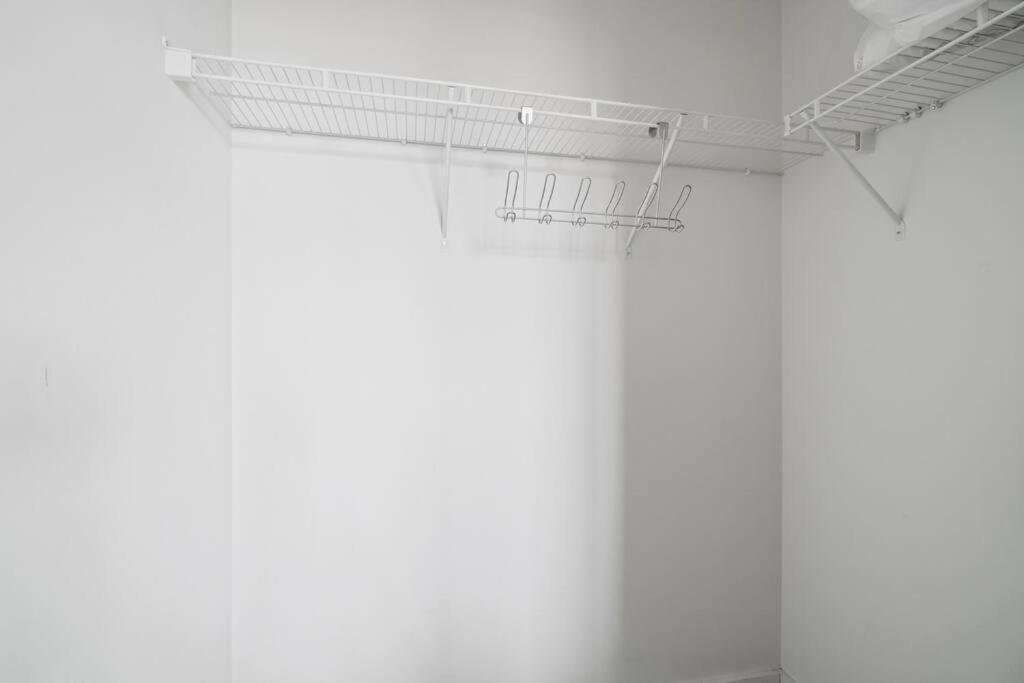 Cozy @ Nc! W/pool- Walk To Uptown *
