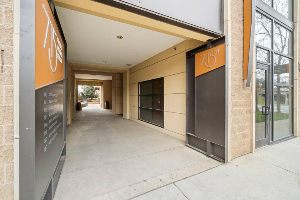 Apartment Cozy @ Nc! W/pool- Walk To Uptown *