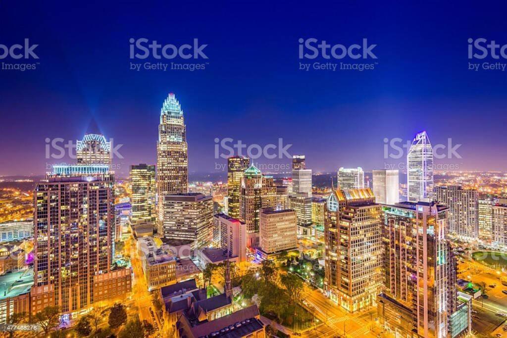 Cozy @ Nc! W/pool- Walk To Uptown * Charlotte