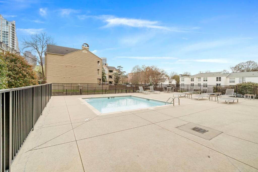 Cozy @ Nc! W/pool- Walk To Uptown Charlotte