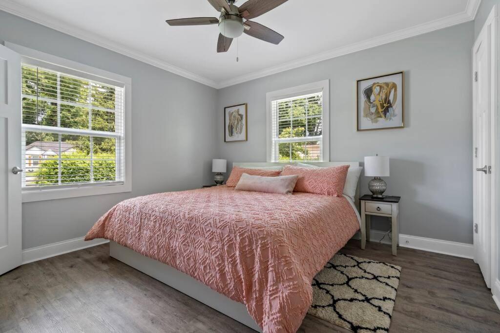 Cheerful 3 Bedroom-long Term Close To Uptown * Charlotte