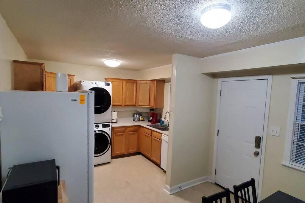 7, Sleep 6, Walk To Attractions In Uptown * Charlotte