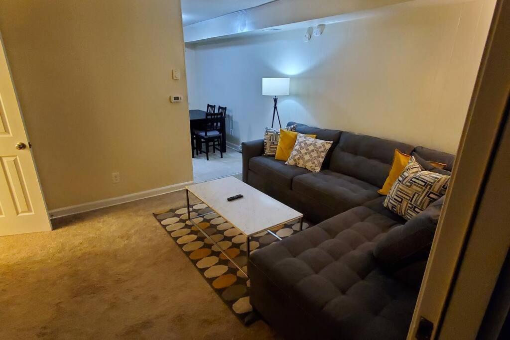 Apartment 7, Sleep 6, Walk To Attractions In Uptown Charlotte