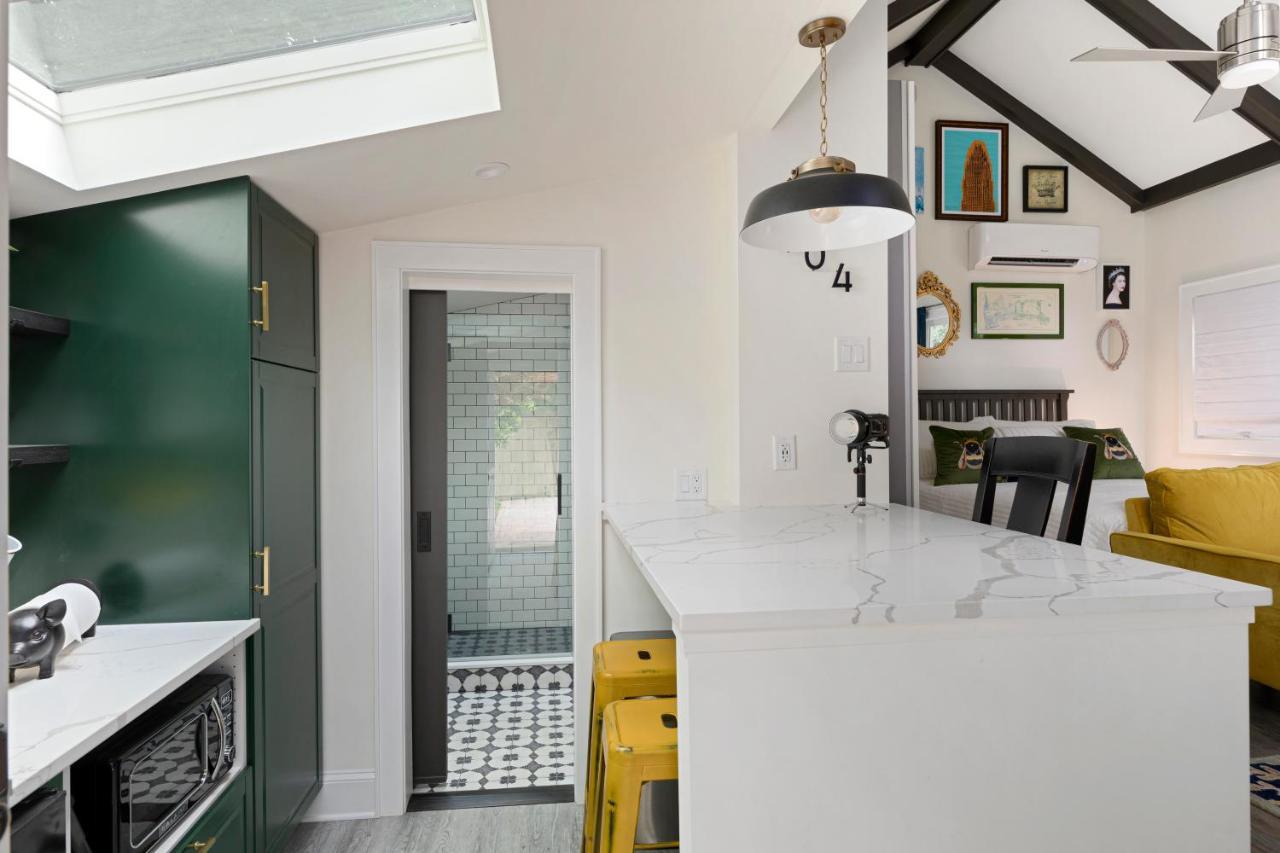 Guest house The Cozy Yellow In Dilworth