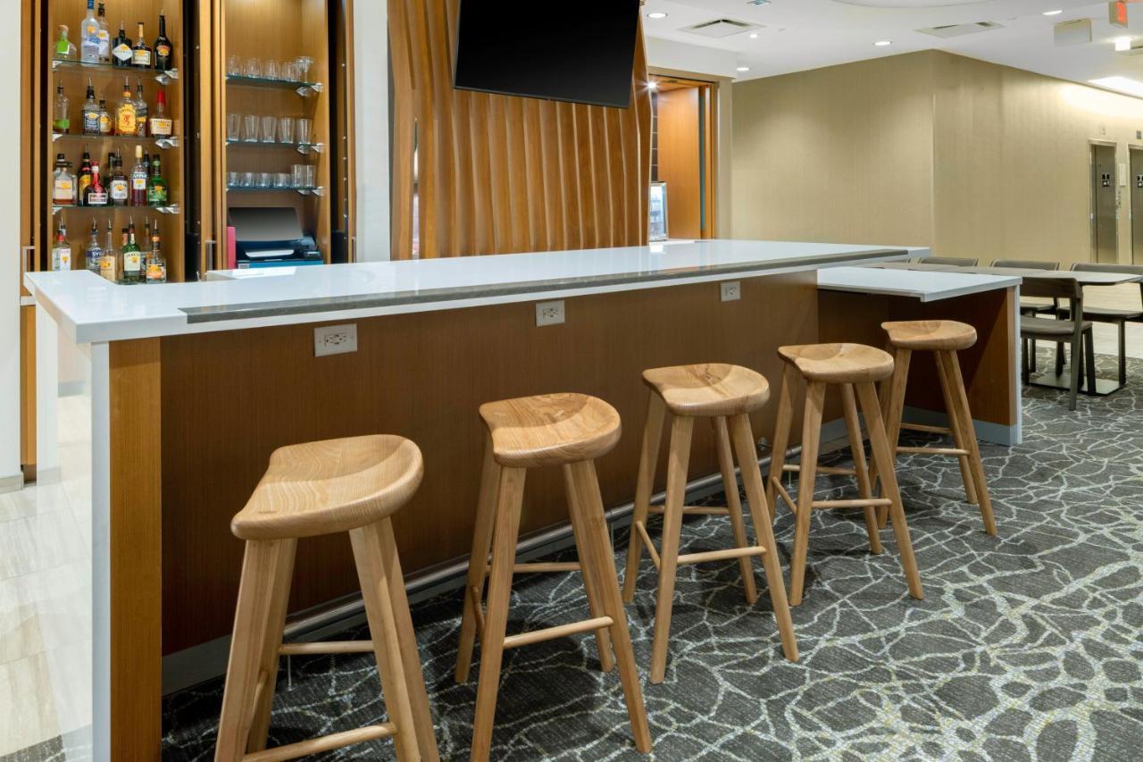 Hotel Springhill By Marriott Airport Pointe 2*