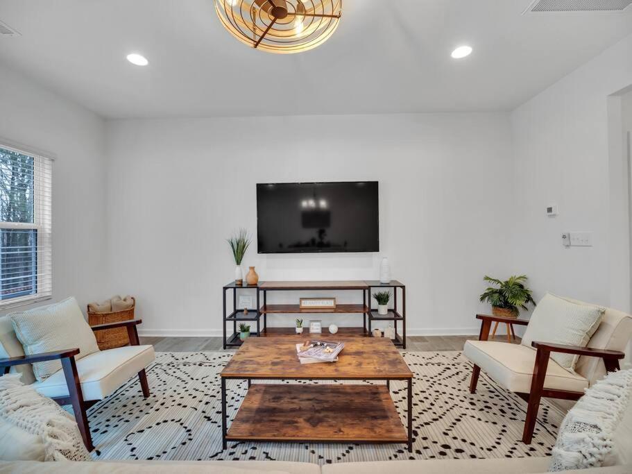 Gorgeous New Townhome/charlotte! Holiday home Charlotte