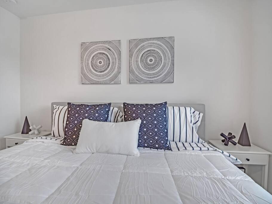 Gorgeous New Townhome/charlotte! Holiday home