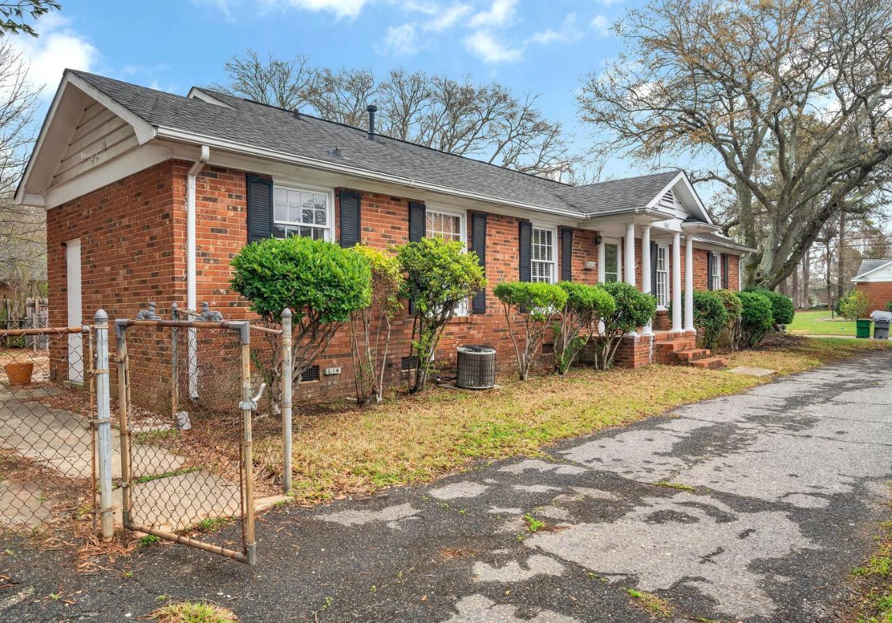 2br Duplex- Near Uptown