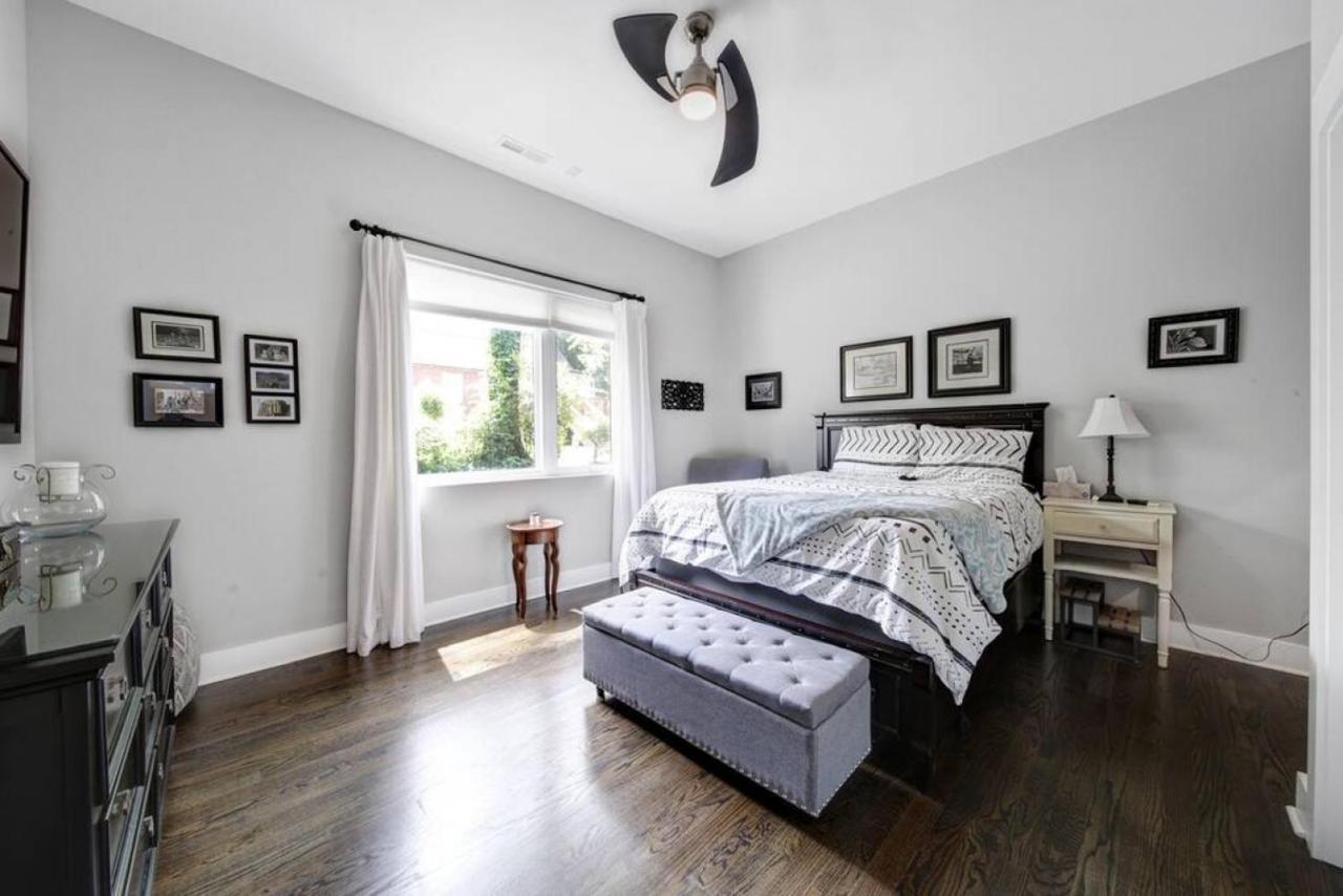 Holiday home Views - Walking Distance To Panthers Stadium Charlotte
