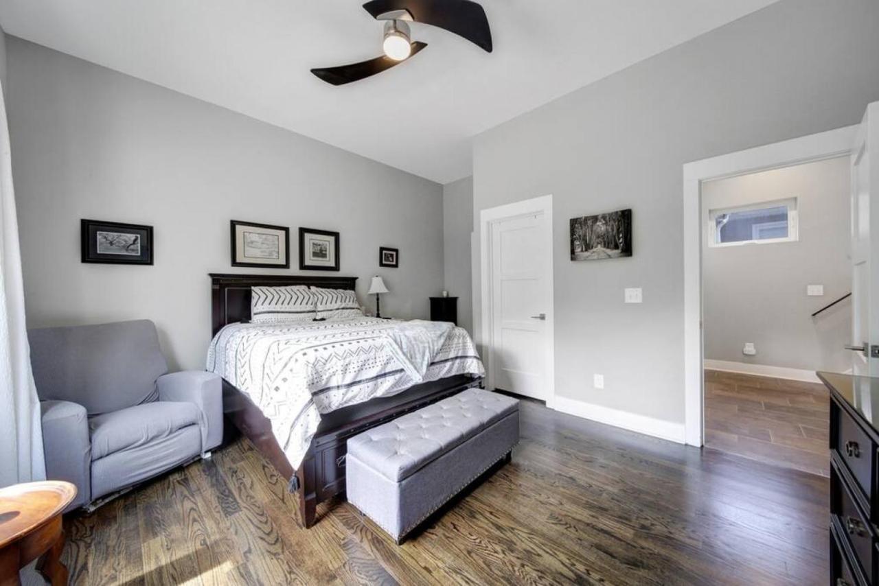 Holiday home Views - Walking Distance To Panthers Stadium *