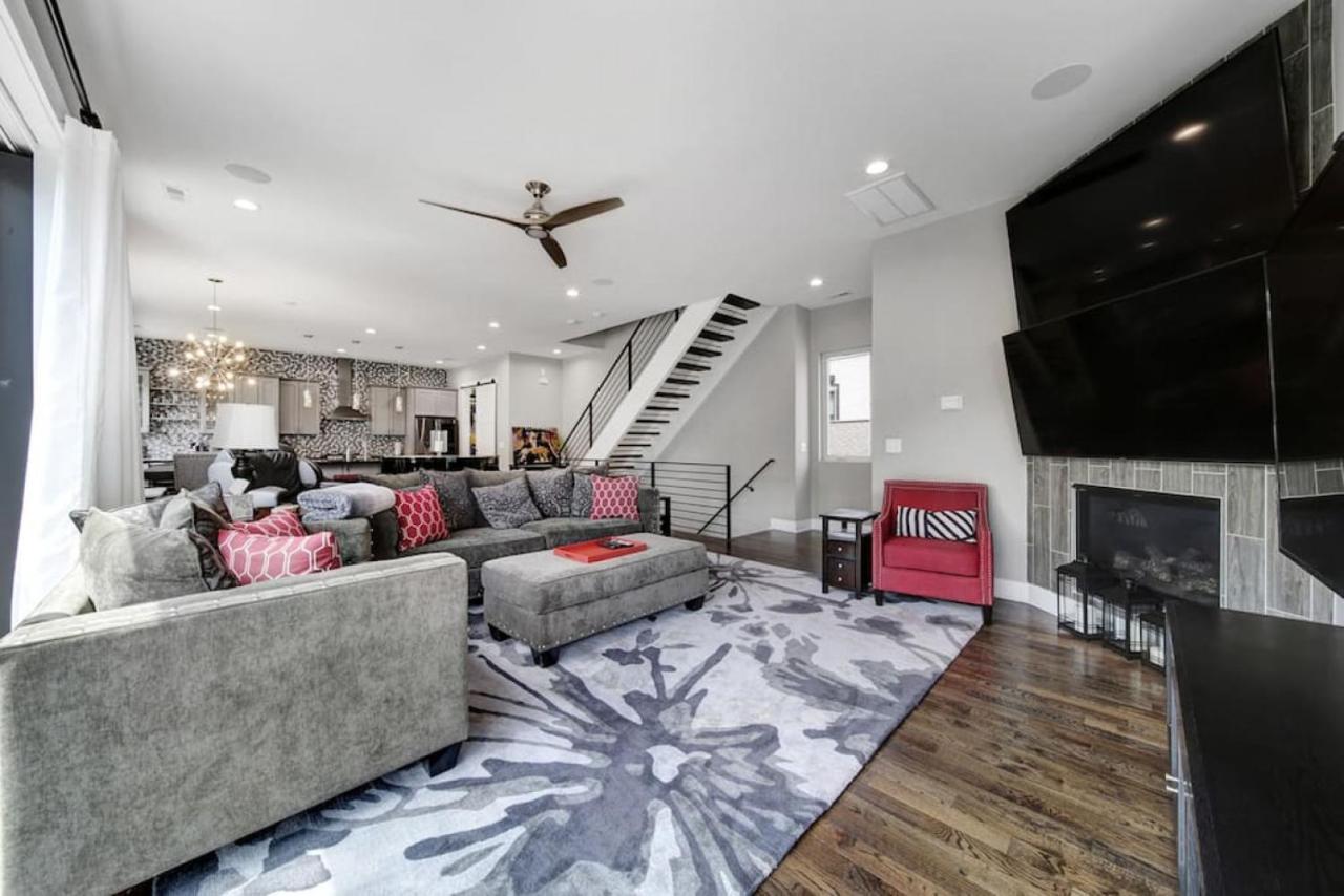 Views - Walking Distance To Panthers Stadium
