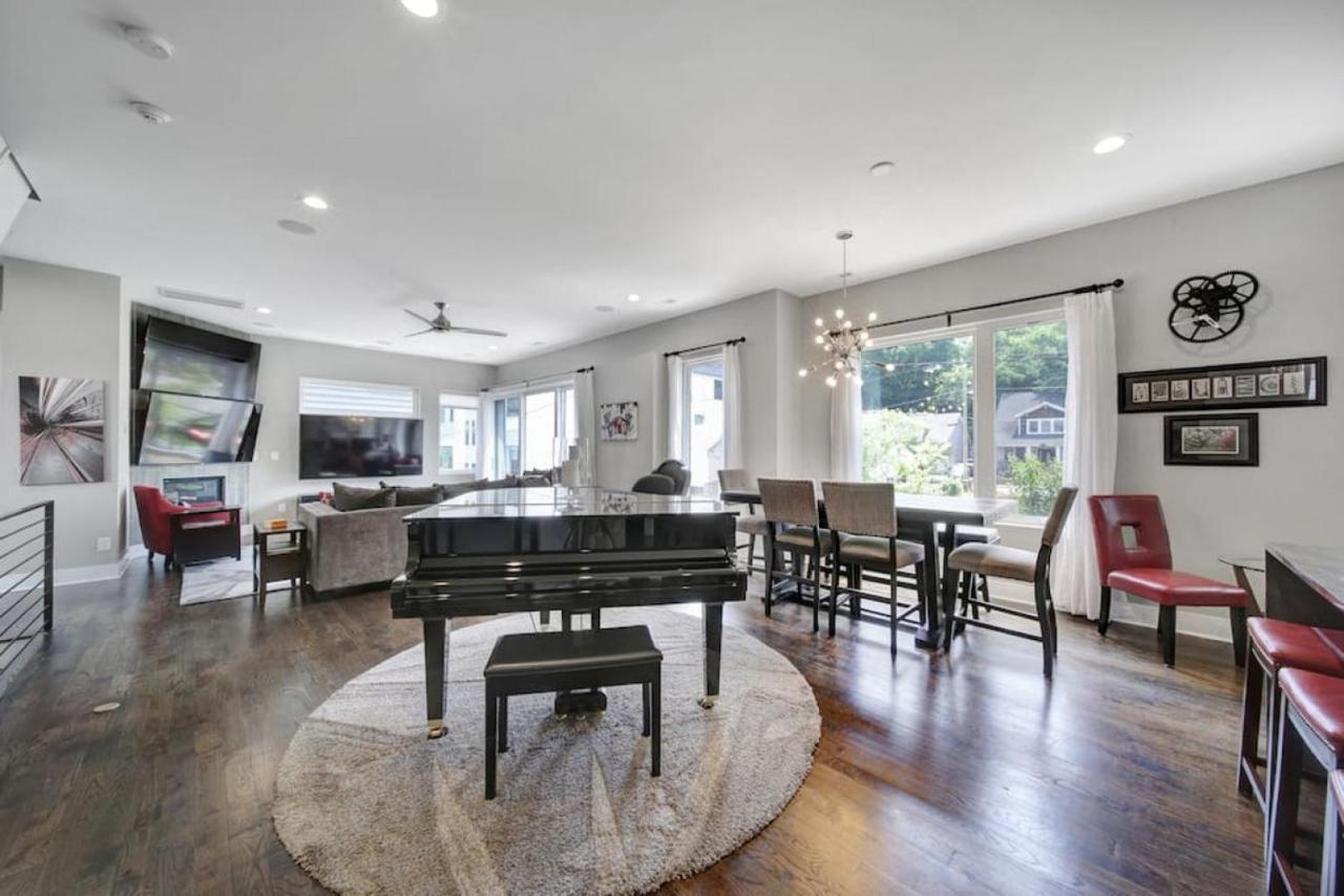 Views - Walking Distance To Panthers Stadium Holiday home